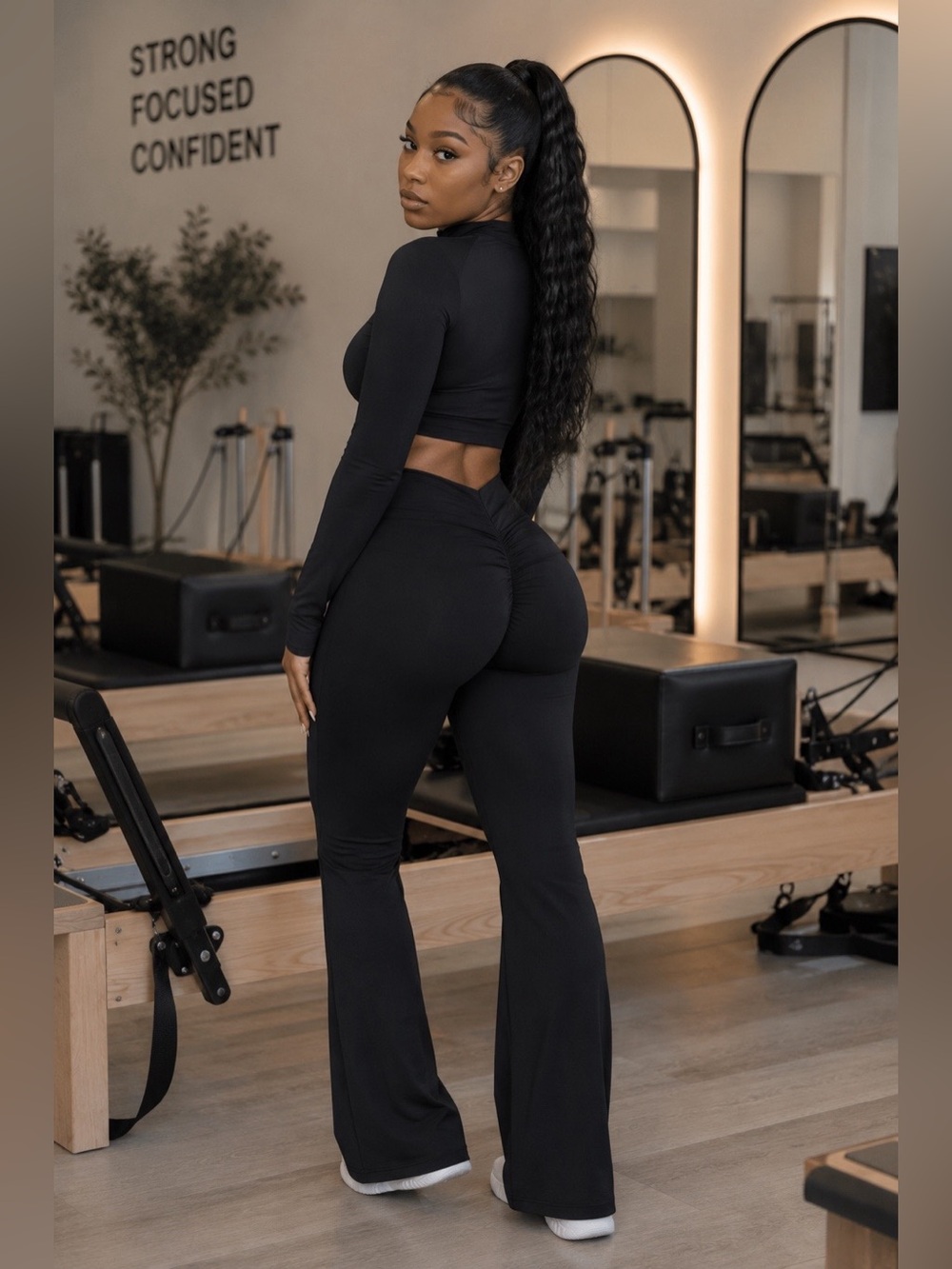 Yoga Me Please Scrunch Baddie Pants